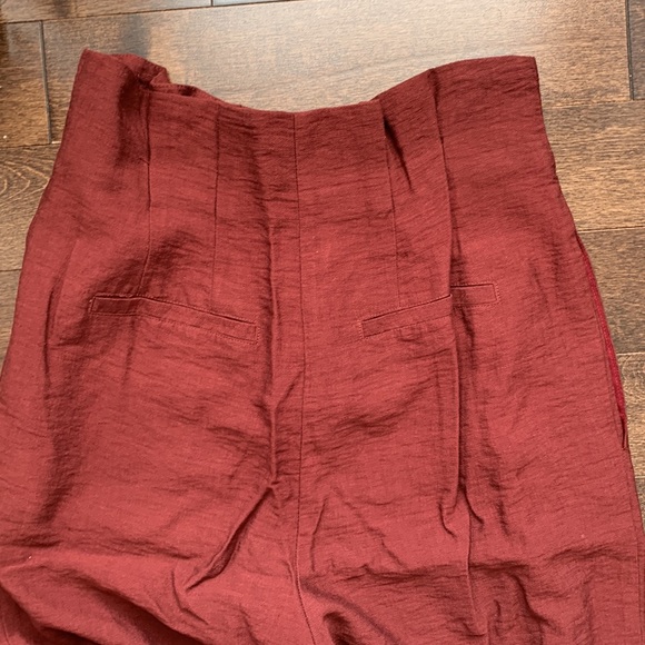 - Paper bag style burgundy pants - Picture 6 of 6